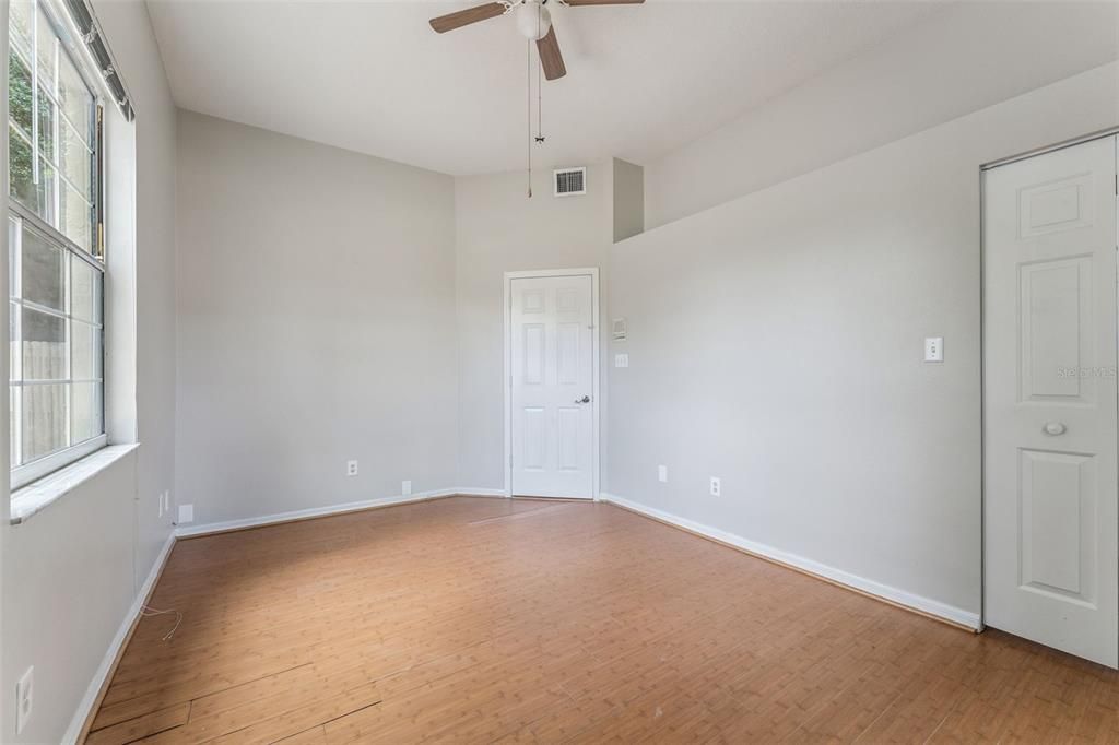Active With Contract: $598,800 (5 beds, 3 baths, 3203 Square Feet)