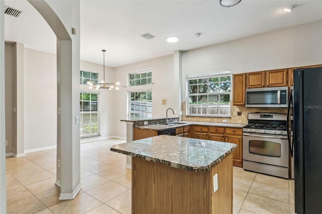 Active With Contract: $598,800 (5 beds, 3 baths, 3203 Square Feet)
