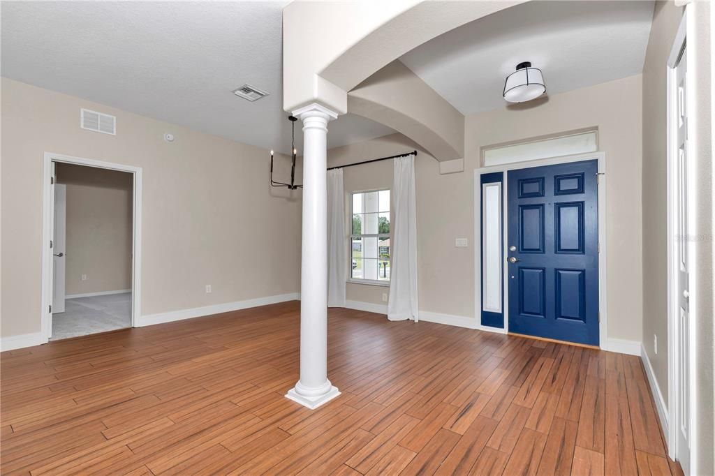 For Sale: $370,000 (4 beds, 3 baths, 2303 Square Feet)