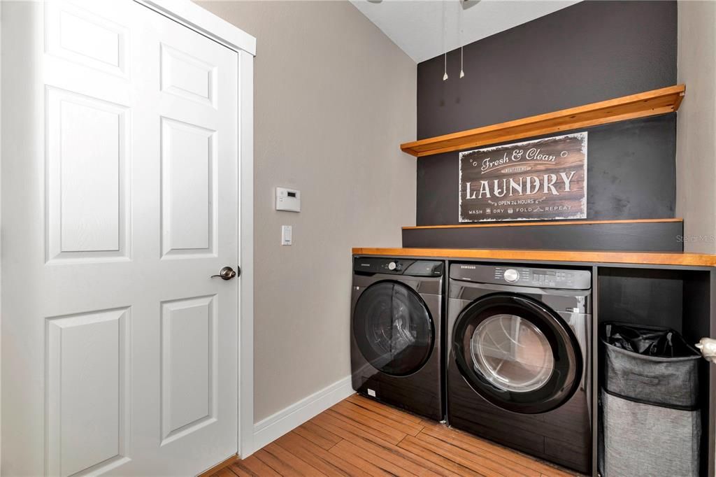 For Sale: $370,000 (4 beds, 3 baths, 2303 Square Feet)