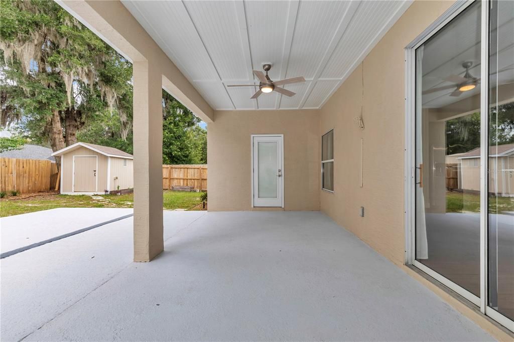 For Sale: $370,000 (4 beds, 3 baths, 2303 Square Feet)