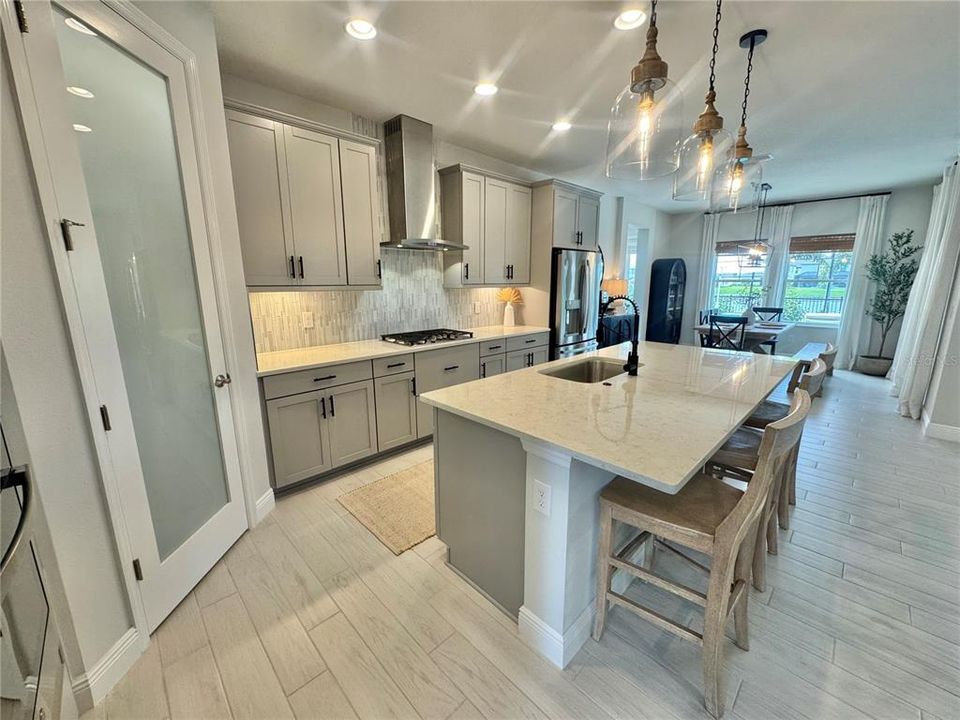 For Sale: $775,000 (5 beds, 3 baths, 3373 Square Feet)