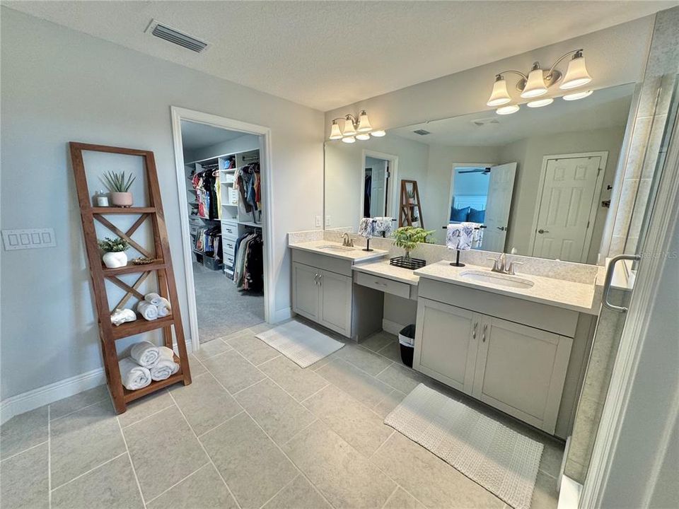 For Sale: $775,000 (5 beds, 3 baths, 3373 Square Feet)