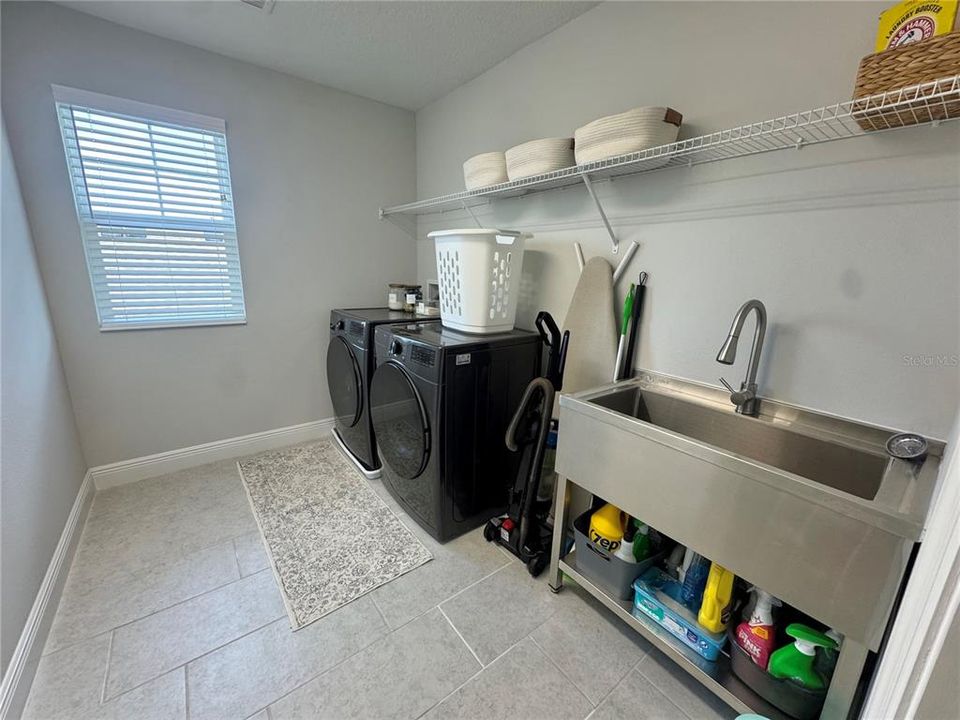 For Sale: $775,000 (5 beds, 3 baths, 3373 Square Feet)