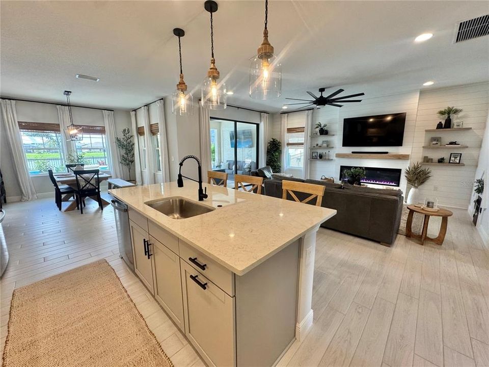 For Sale: $775,000 (5 beds, 3 baths, 3373 Square Feet)