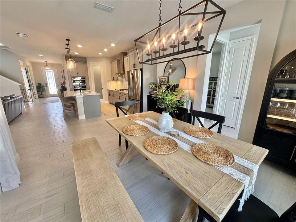 For Sale: $775,000 (5 beds, 3 baths, 3373 Square Feet)
