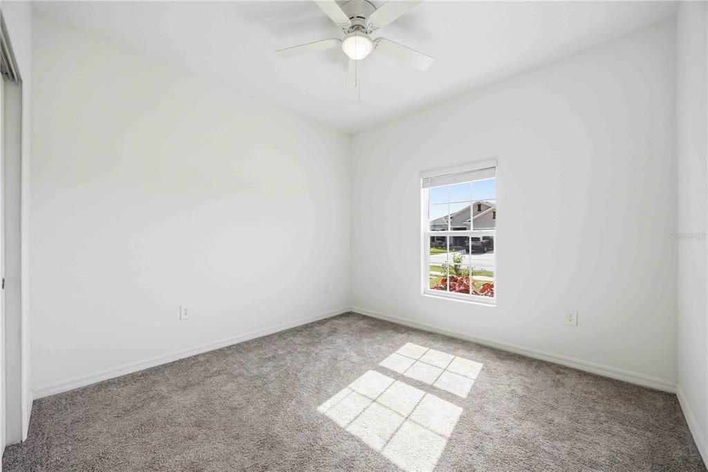 For Rent: $2,175 (4 beds, 2 baths, 1896 Square Feet)