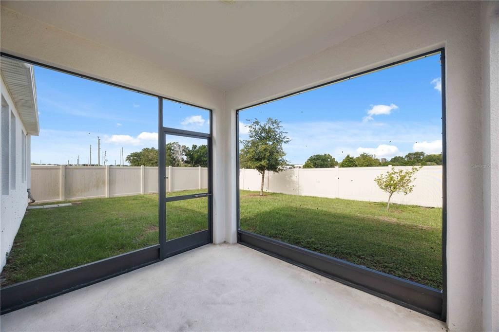 For Rent: $2,175 (4 beds, 2 baths, 1896 Square Feet)