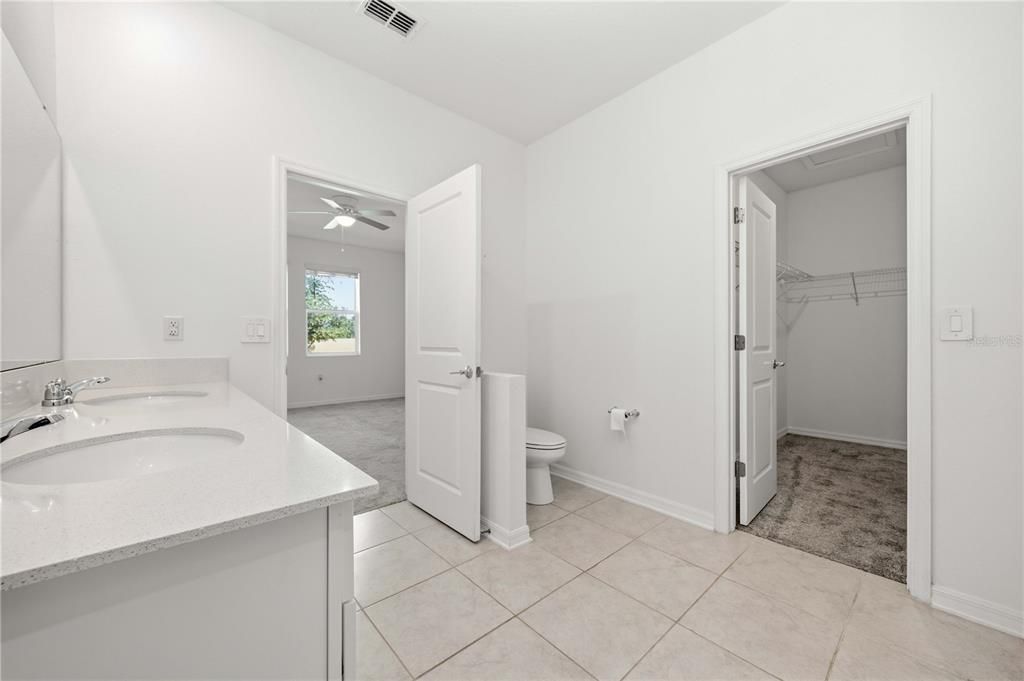 For Rent: $2,175 (4 beds, 2 baths, 1896 Square Feet)
