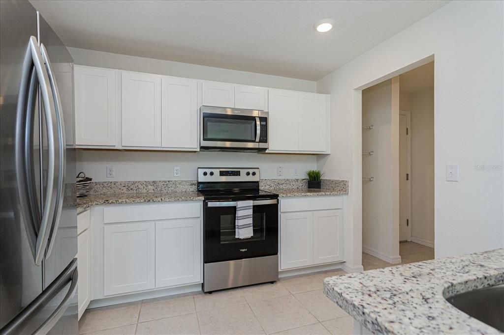 For Rent: $1,930 (3 beds, 2 baths, 1250 Square Feet)