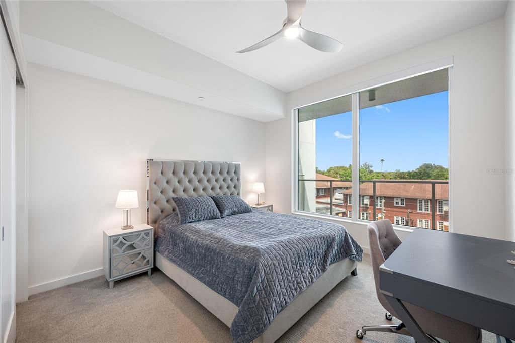 For Rent: $5,500 (3 beds, 2 baths, 1902 Square Feet)