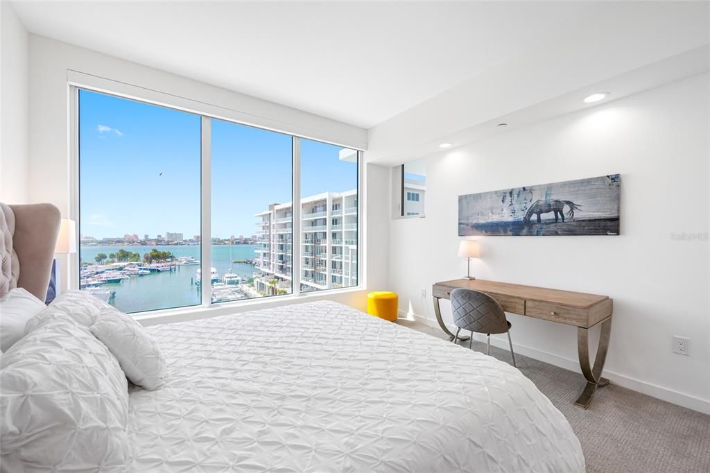 For Rent: $5,500 (3 beds, 2 baths, 1902 Square Feet)