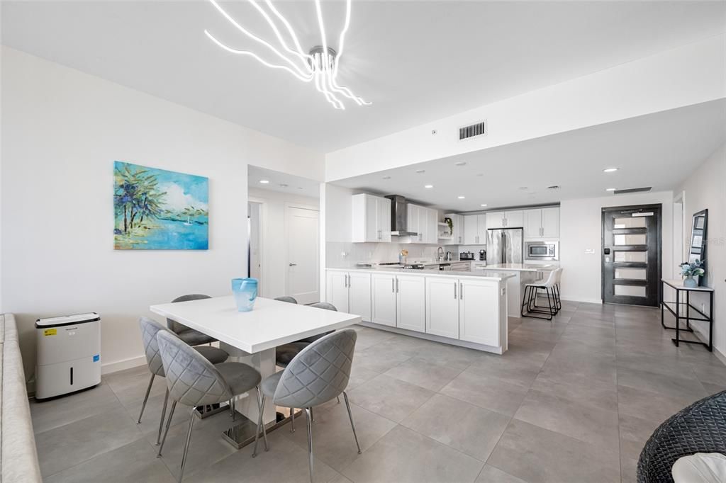 For Rent: $5,500 (3 beds, 2 baths, 1902 Square Feet)