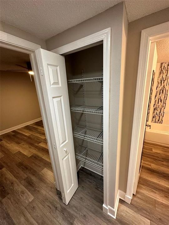 For Rent: $2,000 (1 beds, 1 baths, 825 Square Feet)