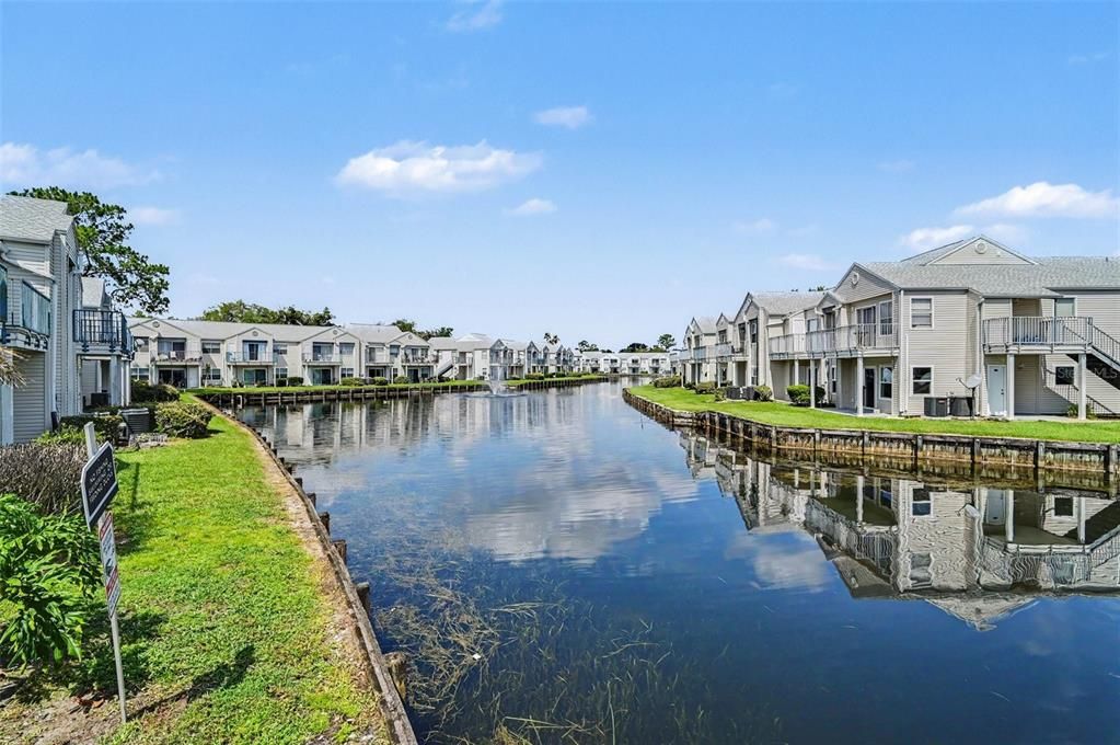 For Sale: $135,000 (2 beds, 2 baths, 930 Square Feet)