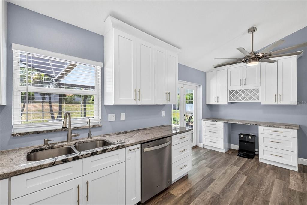 For Sale: $414,000 (3 beds, 2 baths, 1333 Square Feet)