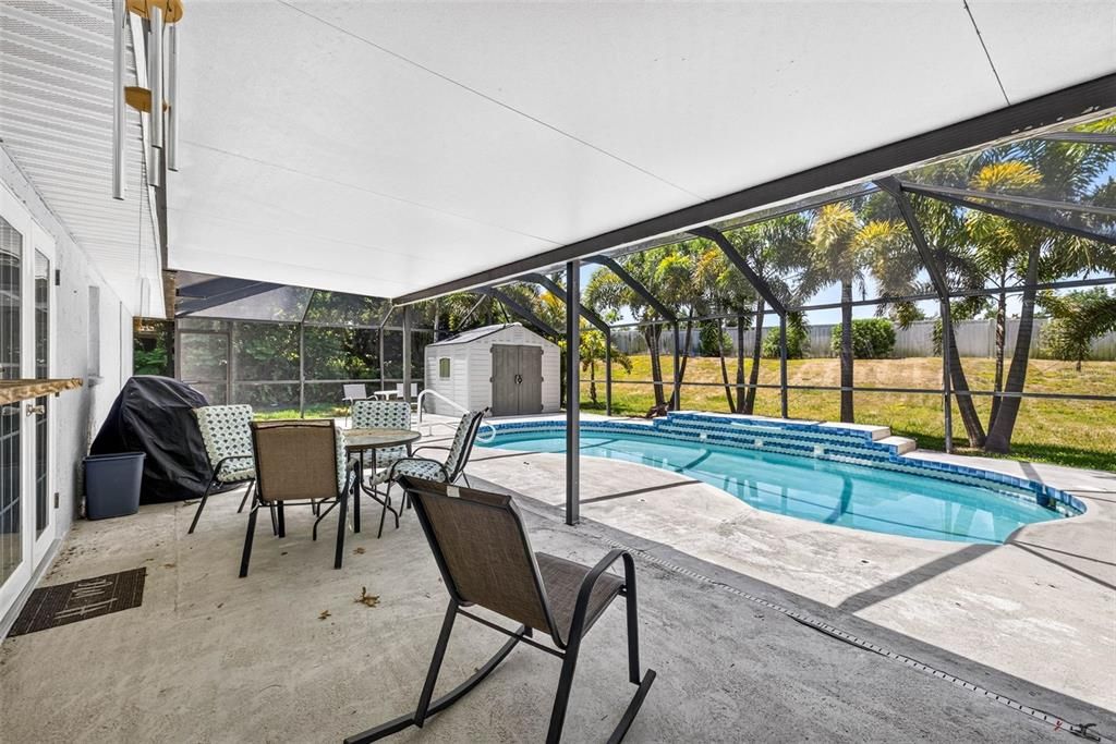 For Sale: $414,000 (3 beds, 2 baths, 1333 Square Feet)