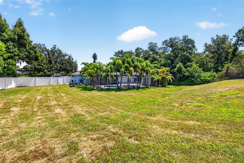 For Sale: $414,000 (3 beds, 2 baths, 1333 Square Feet)