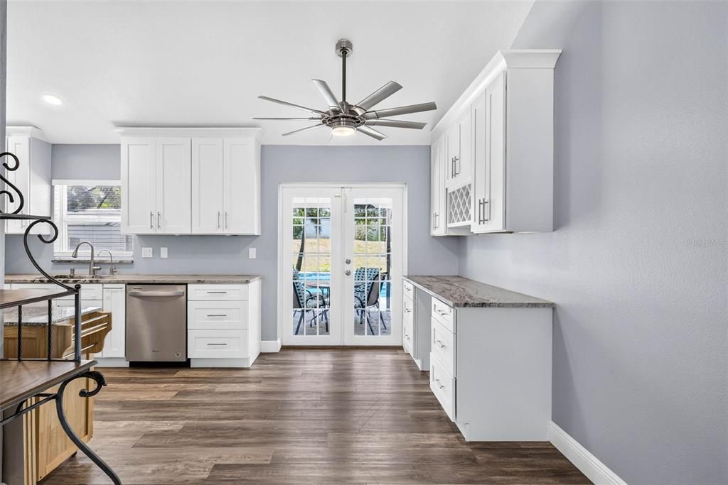 For Sale: $414,000 (3 beds, 2 baths, 1333 Square Feet)