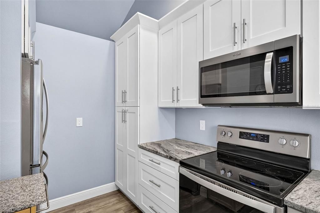 For Sale: $414,000 (3 beds, 2 baths, 1333 Square Feet)