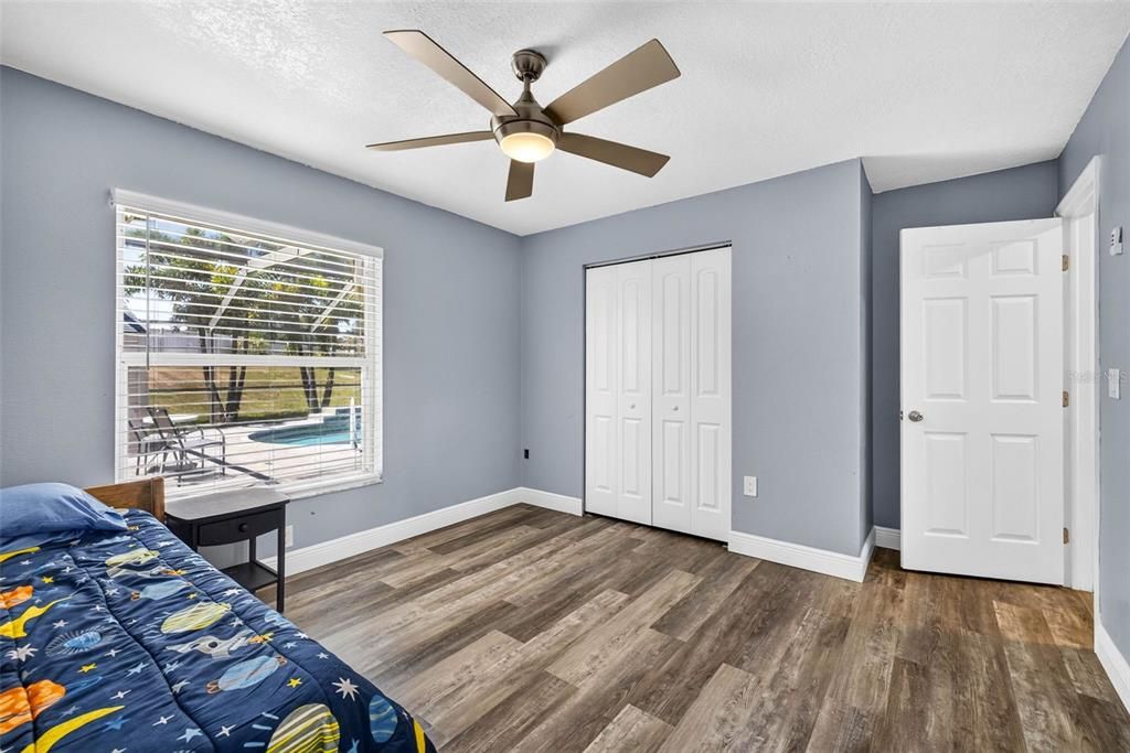 For Sale: $414,000 (3 beds, 2 baths, 1333 Square Feet)