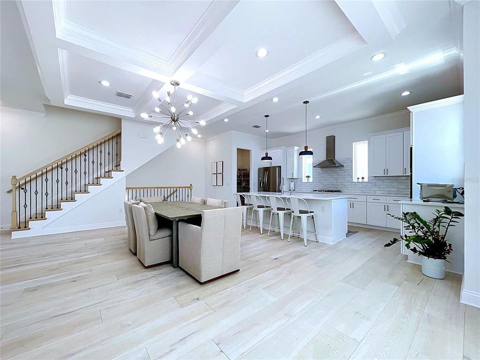 En Venta: $895,000 (4 camas, 3 baños, 2620 Pies cuadrados)