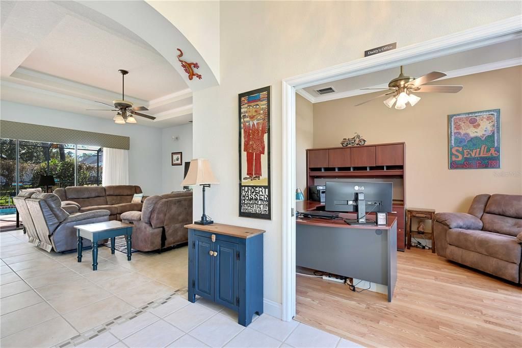 For Sale: $479,900 (3 beds, 2 baths, 2115 Square Feet)