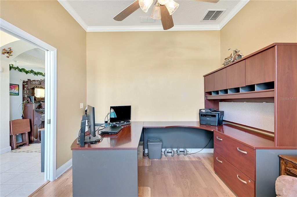 For Sale: $479,900 (3 beds, 2 baths, 2115 Square Feet)