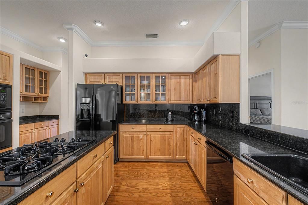 На продажу: $970,000 (4 спален, 4 ванн, 3485 Квадратных фут)
