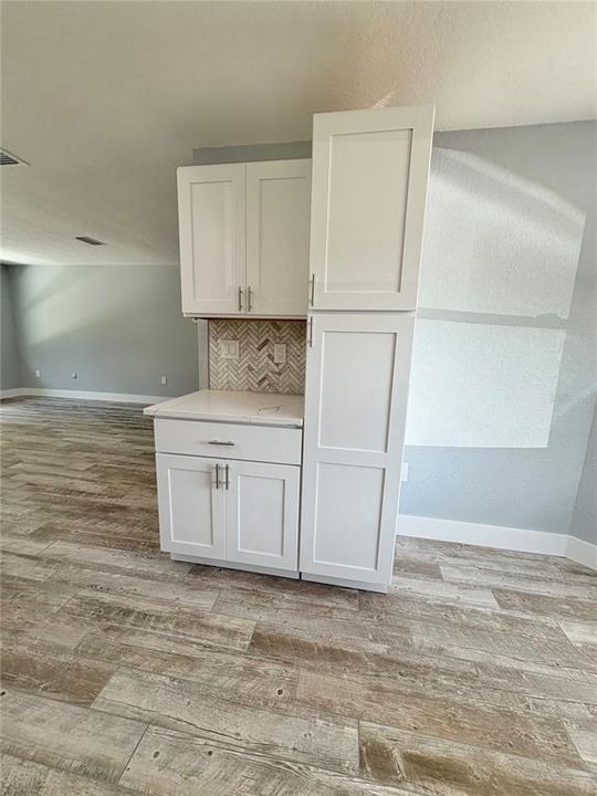For Sale: $289,000 (3 beds, 2 baths, 1177 Square Feet)