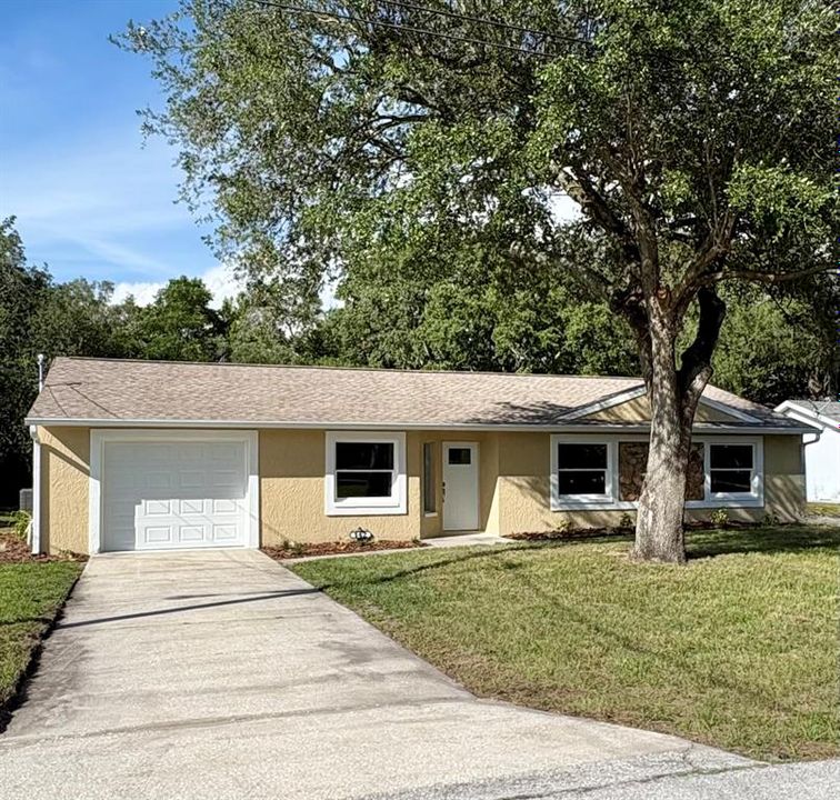 For Sale: $289,000 (3 beds, 2 baths, 1177 Square Feet)