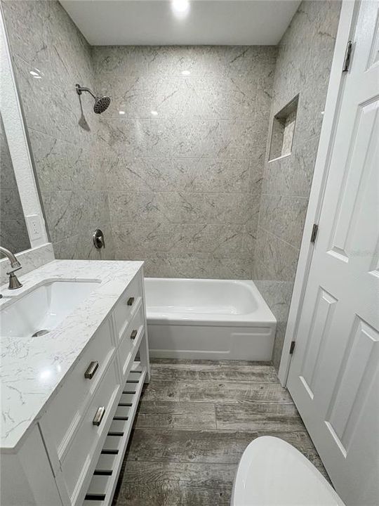 For Sale: $289,000 (3 beds, 2 baths, 1177 Square Feet)