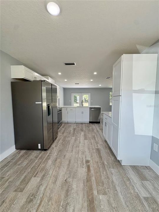 For Sale: $289,000 (3 beds, 2 baths, 1177 Square Feet)
