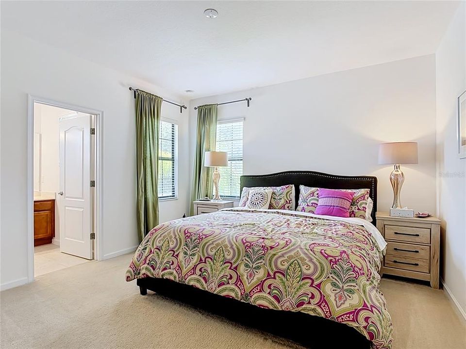 For Sale: $575,000 (7 beds, 8 baths, 3565 Square Feet)