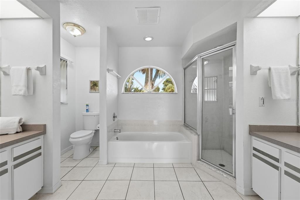 For Sale: $449,000 (3 beds, 2 baths, 1792 Square Feet)