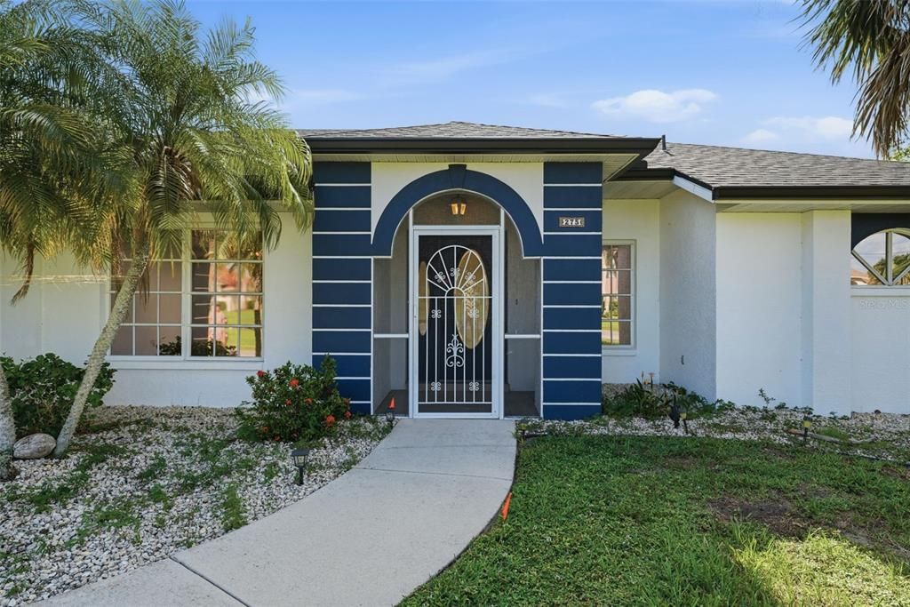 For Sale: $449,000 (3 beds, 2 baths, 1792 Square Feet)