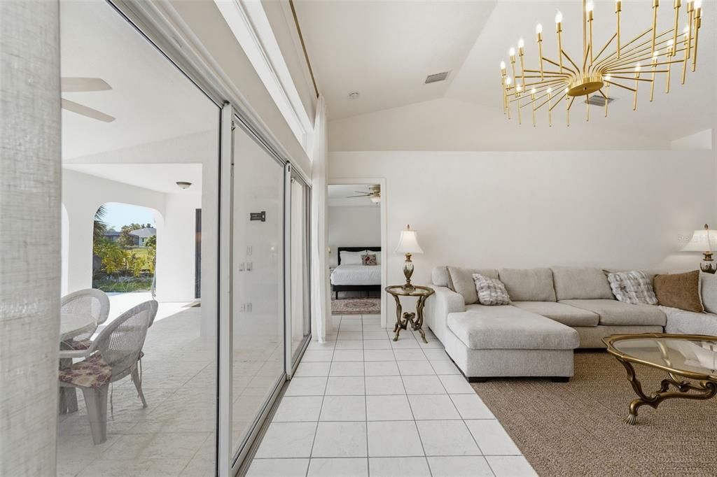 For Sale: $449,000 (3 beds, 2 baths, 1792 Square Feet)