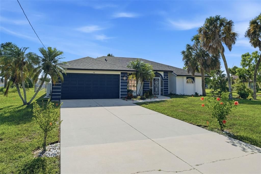 For Sale: $449,000 (3 beds, 2 baths, 1792 Square Feet)