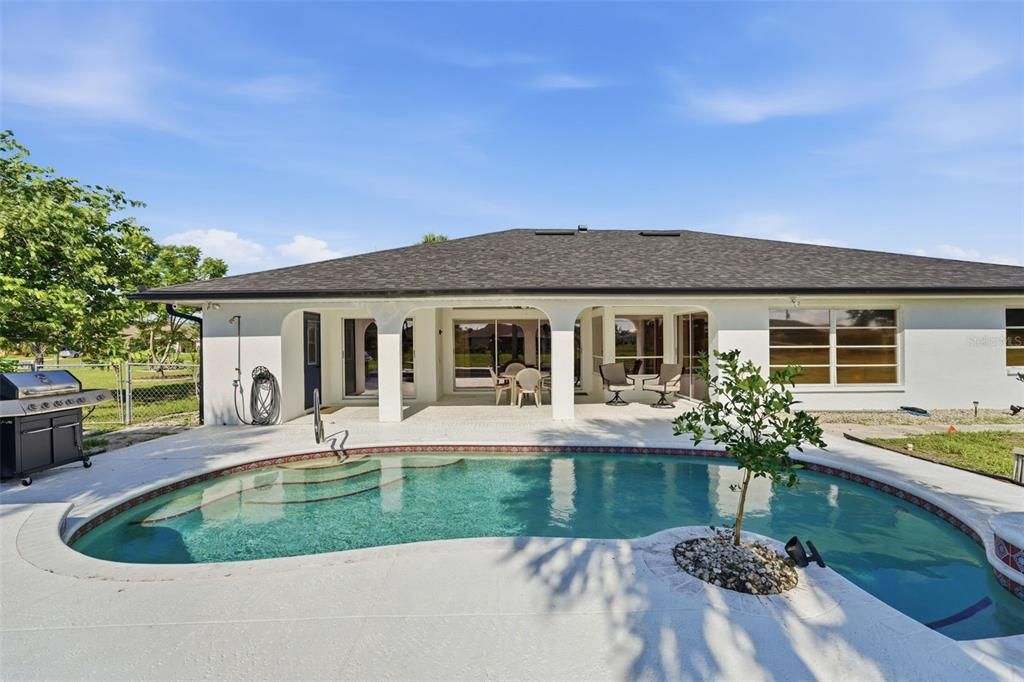 For Sale: $449,000 (3 beds, 2 baths, 1792 Square Feet)