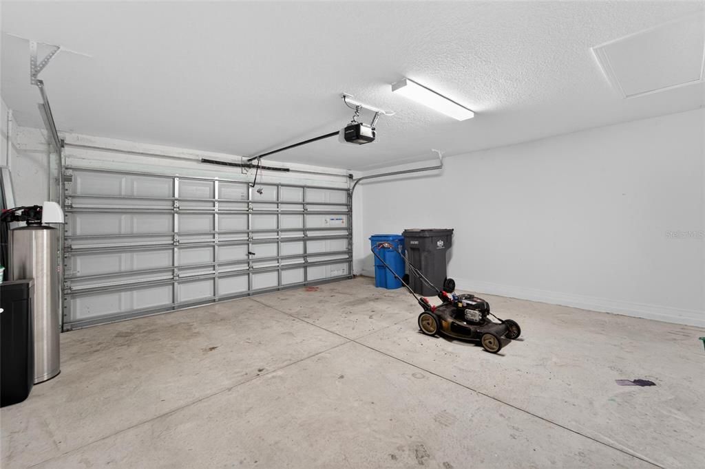 На продажу: $349,900 (3 спален, 2 ванн, 1555 Квадратных фут)