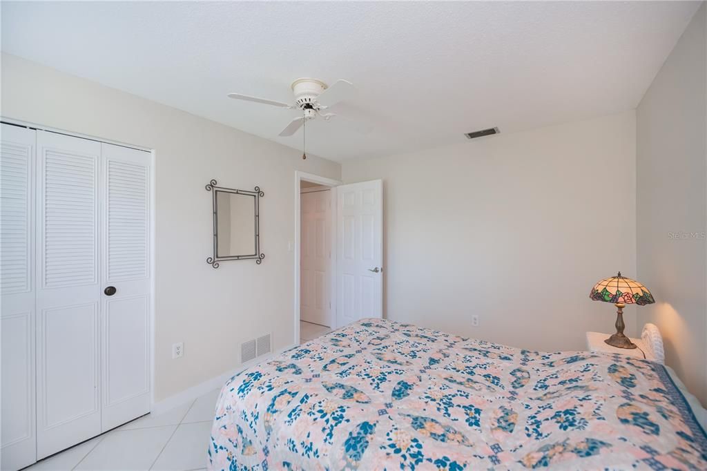 En Venta: $329,900 (2 camas, 2 baños, 1187 Pies cuadrados)