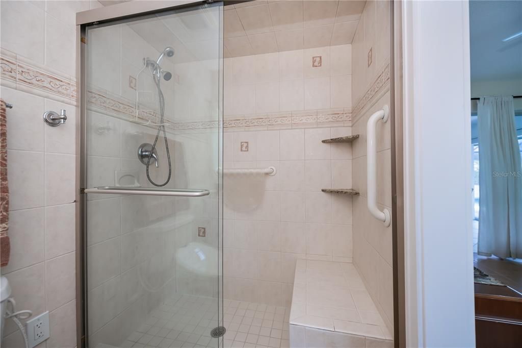En Venta: $329,900 (2 camas, 2 baños, 1187 Pies cuadrados)
