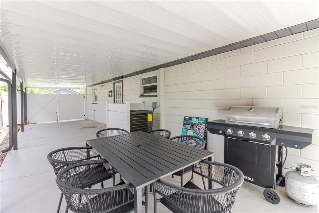 En Venta: $560,000 (3 camas, 2 baños, 1147 Pies cuadrados)