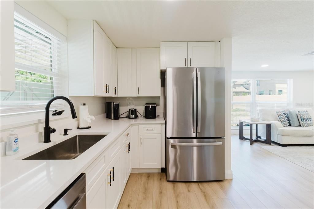 En Venta: $560,000 (3 camas, 2 baños, 1147 Pies cuadrados)