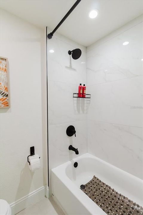 En Venta: $560,000 (3 camas, 2 baños, 1147 Pies cuadrados)