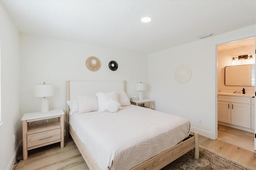 En Venta: $560,000 (3 camas, 2 baños, 1147 Pies cuadrados)