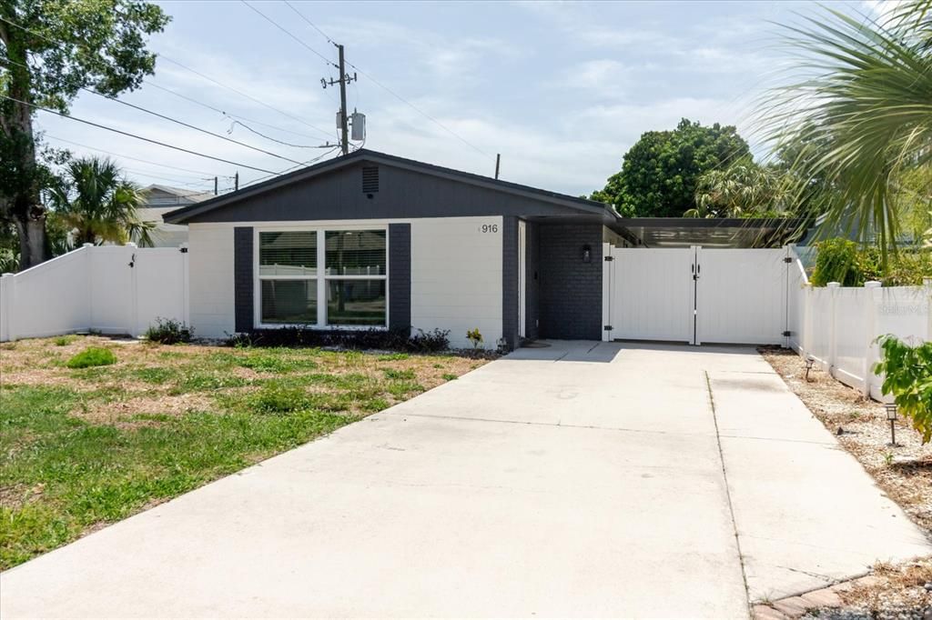 En Venta: $560,000 (3 camas, 2 baños, 1147 Pies cuadrados)