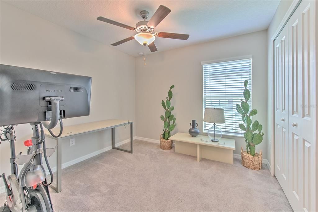 For Sale: $349,900 (4 beds, 2 baths, 1935 Square Feet)