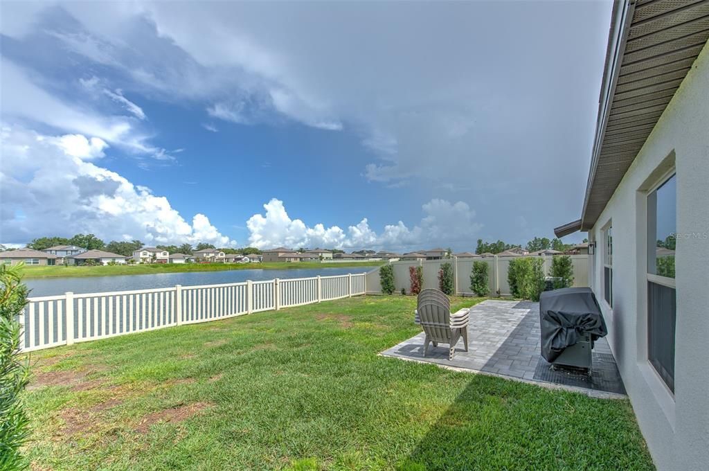 For Sale: $349,900 (4 beds, 2 baths, 1935 Square Feet)