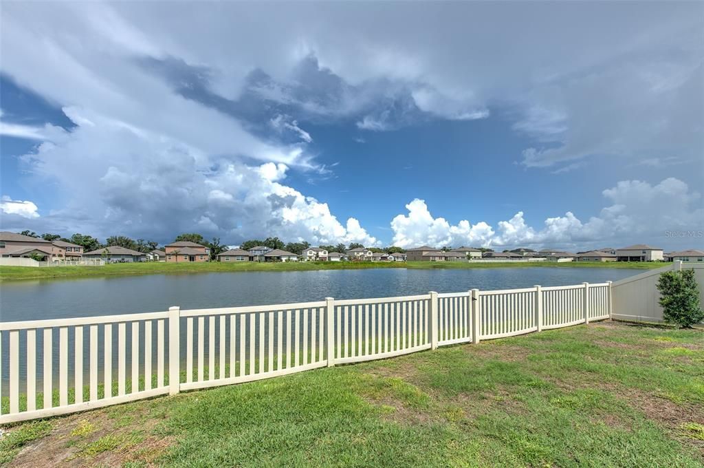 For Sale: $349,900 (4 beds, 2 baths, 1935 Square Feet)